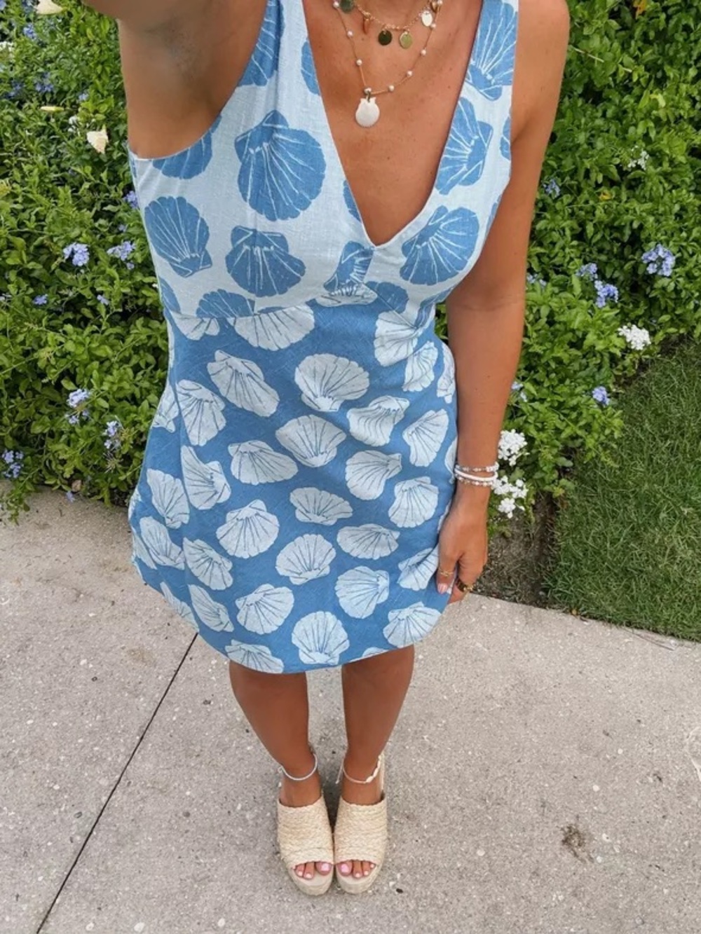 Abercrombie & Fitch V-Neck Linen-Blend Mini Dress in Blue Seashell - L